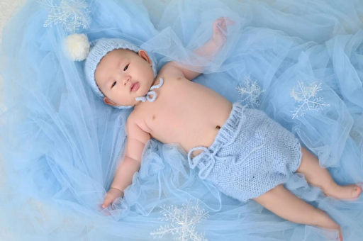 新疆宝宝发热后出疹子